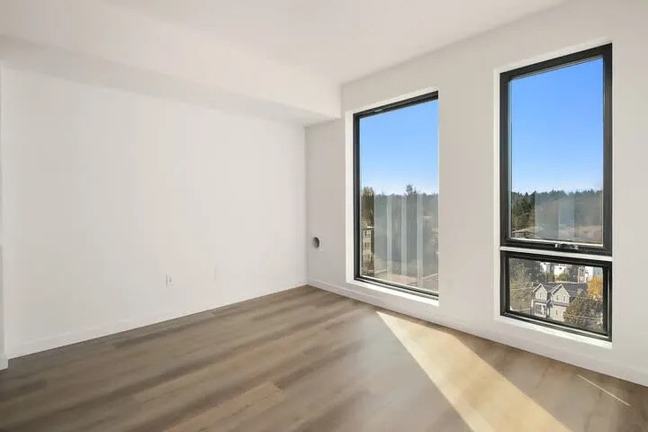 More Photos Of 9736 Greenwood Ave N, Seattle Apartments For Sale