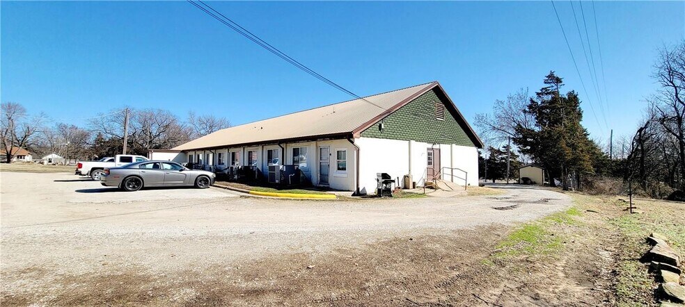 More Photos Of , Yates Center Multifamily For Sale