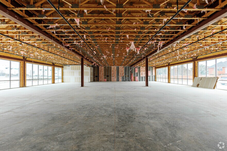 More Photos Of 1601 E Trinity Mills Rd, Carrollton Storefront Retail Office For Lease