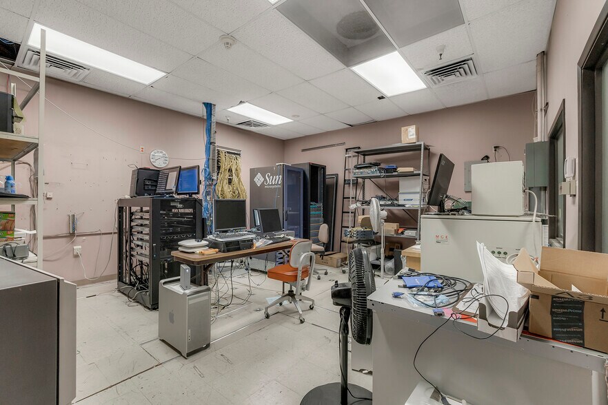 More Photos Of 400 E Park Ave, Chico Office For Sale