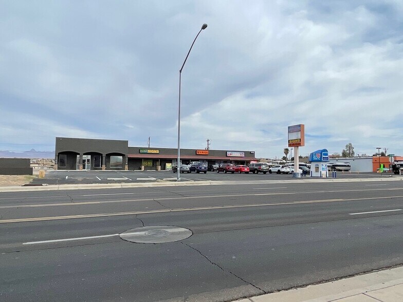 More Photos Of 2064 Highway 95, Bullhead City Restaurant For Sale