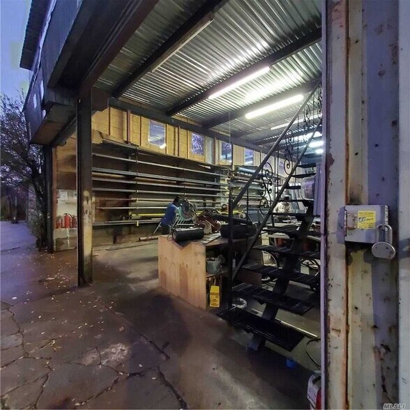 More Photos Of 110-01 15 Ave, College Point Warehouse For Sale