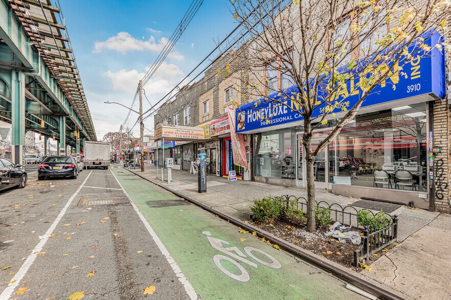 More Photos Of 3910 White Plains Rd, Bronx Storefront Retail Office For Sale