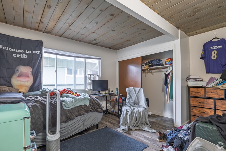 More Photos Of 1895 H St, Arcata Apartments For Sale