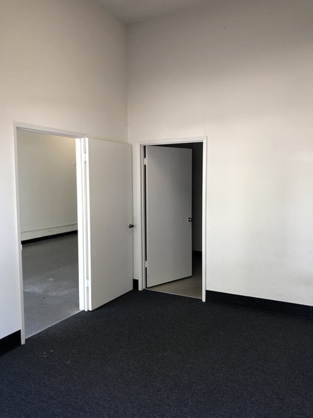 More Photos Of 4400-4408 Enterprise Pl, Fremont Manufacturing For Lease