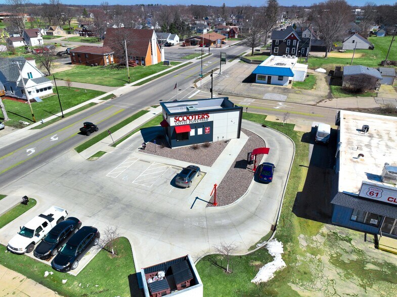 More Photos Of 901 W Platt St, Maquoketa Service Station For Sale