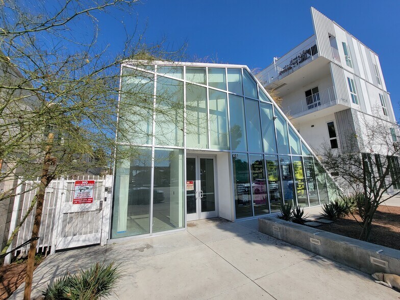 More Photos Of 1101 W Martin Luther King Jr Blvd, Los Angeles Apartments For Lease