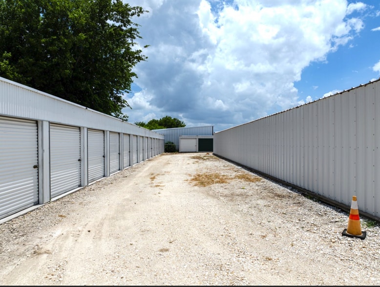 More Photos Of 1424 TX-22 Hwy, Whitney Self Storage For Sale