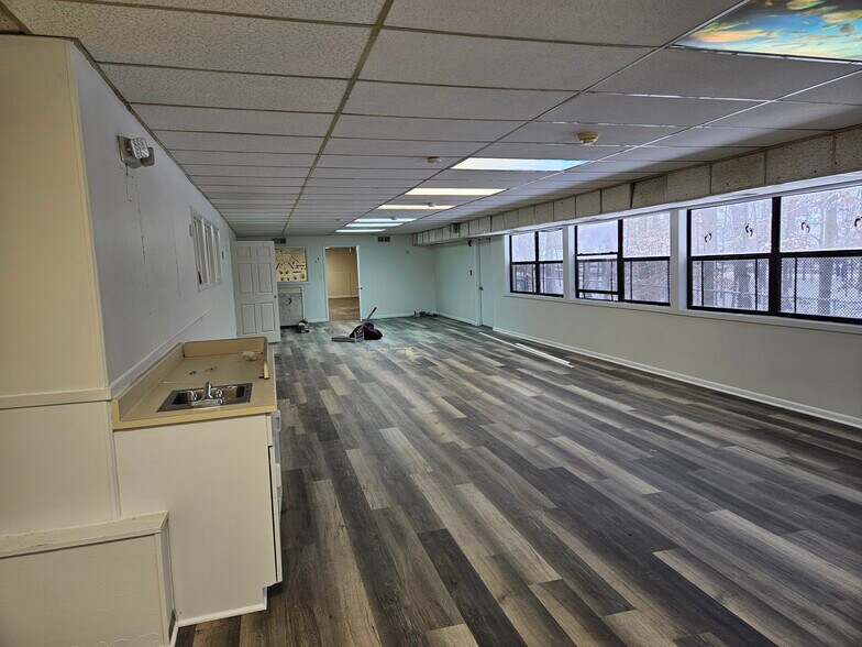 More Photos Of 14900 Cloverdale Rd, Dale City Daycare Center For Sale