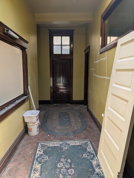 More Photos Of 219 E Michigan Ave, Paw Paw Storefront Retail Residential For Sale