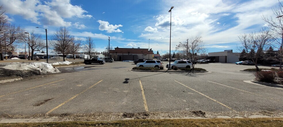 More Photos Of 3315 10th Ave S, Great Falls Restaurant For Sale