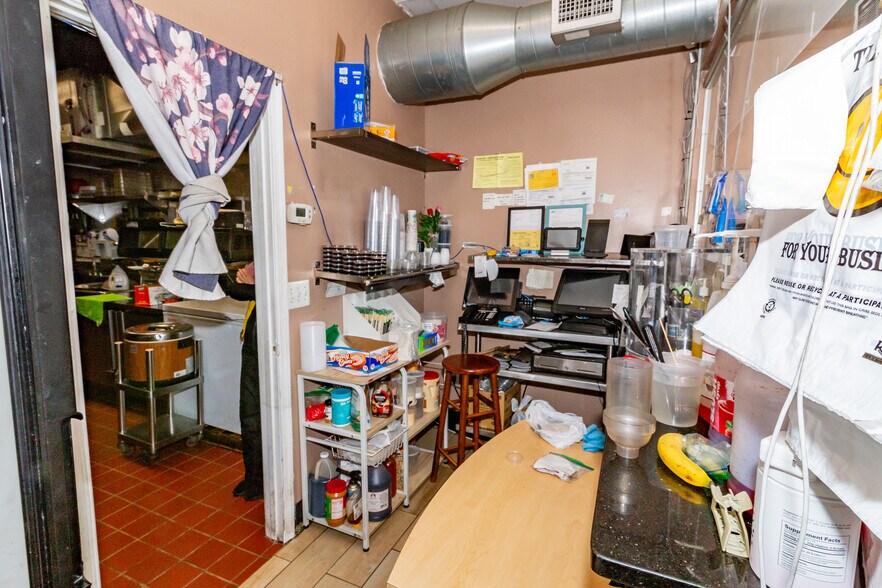 More Photos Of 2510 E Monument St, Baltimore Restaurant For Sale