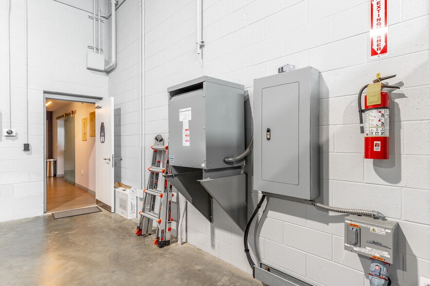 More Photos Of 102 Jordan Dr, Chattanooga Light Manufacturing For Sale