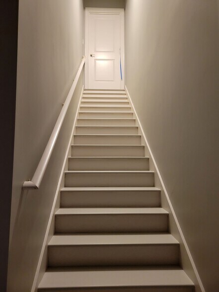 More Photos Of 182 Ben Burton Cir, Bogart Office For Sale