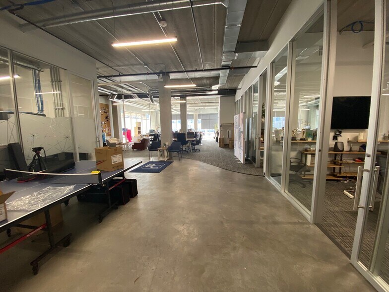 More Photos Of 161 S Riverheath Way, Appleton Apartments For Lease