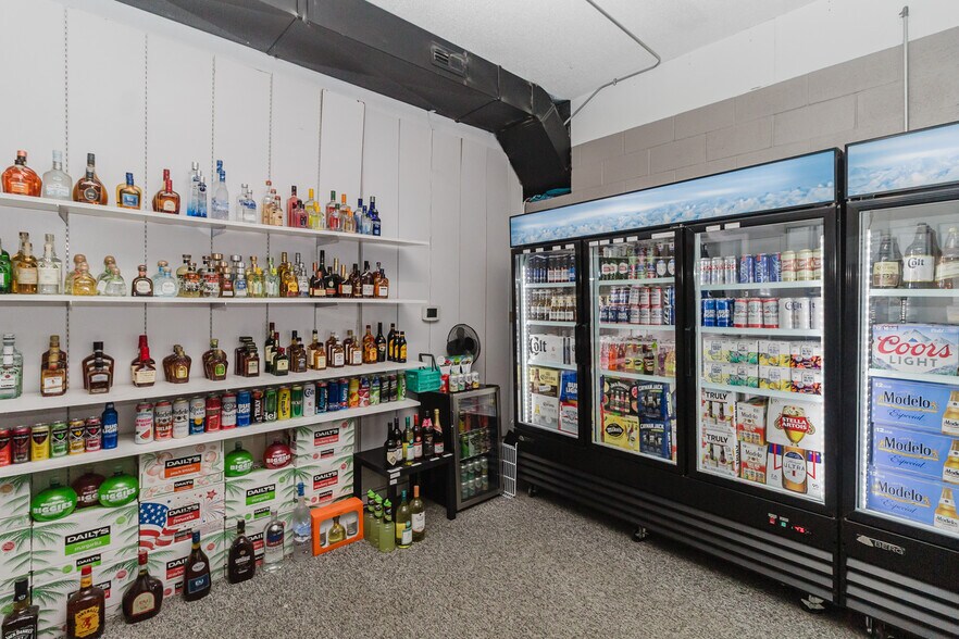 More Photos Of 3117 E 13th St, Wichita Freestanding For Sale