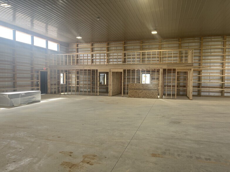 More Photos Of 13706 Woodlawn Hills dr, Cedar Springs Manufacturing For Lease