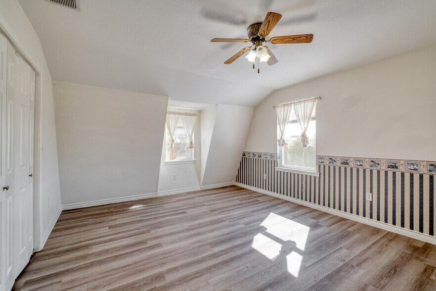 More Photos Of 829 State Highway 21 W, Cedar Creek Specialty For Sale