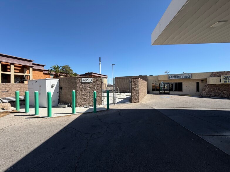 More Photos Of 4990 Paradise Rd, Las Vegas Service Station For Lease