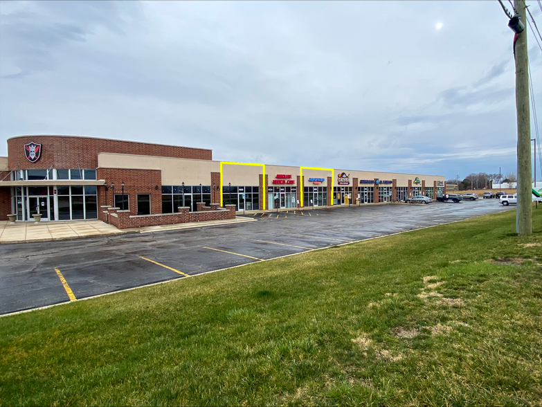 Primary Photo Of 20631-20653 Renwick Rd, Crest Hill General Retail For Lease