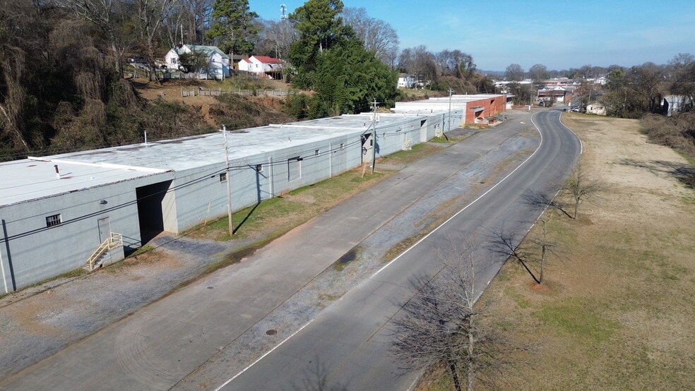 More Photos Of 414 3rd ave, Dalton Warehouse For Sale