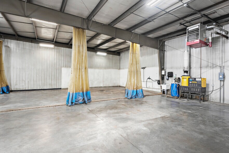 More Photos Of 4811 Curtis Rd, Dodgeville Warehouse For Sale
