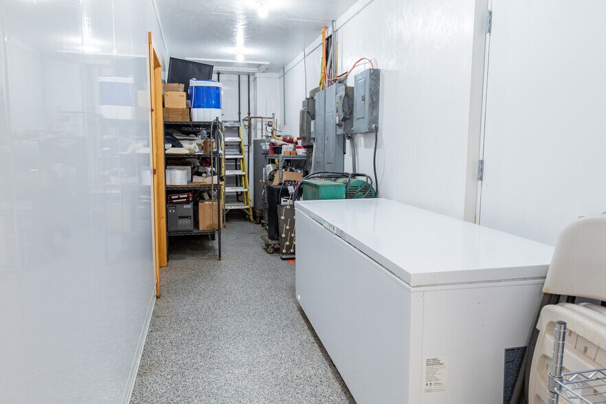 More Photos Of 1487 Main Street, Oxford Industrial For Sale