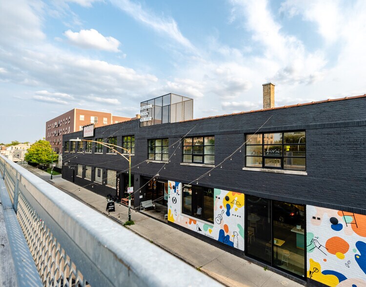 More Photos Of 1757 N Kimball Ave, Chicago Flex For Lease