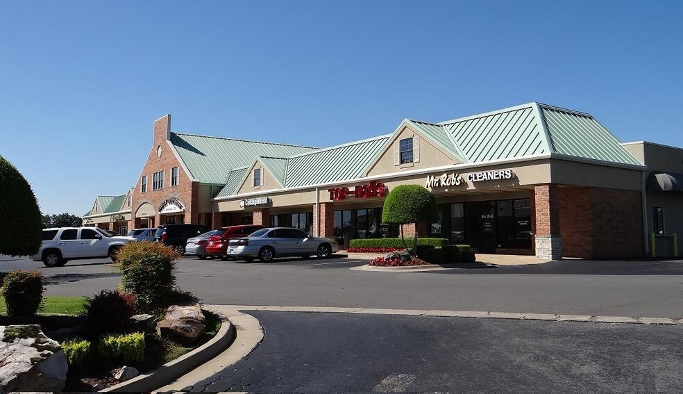 More Photos Of 9220 Highway 71 S, Fort Smith Storefront For Lease