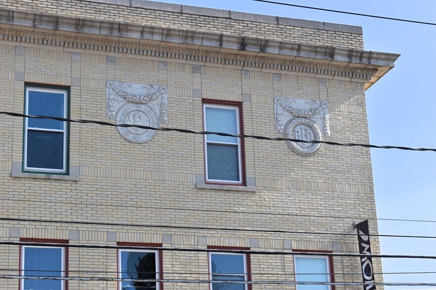 More Photos Of 74 Carroll St, Binghamton Apartments For Sale