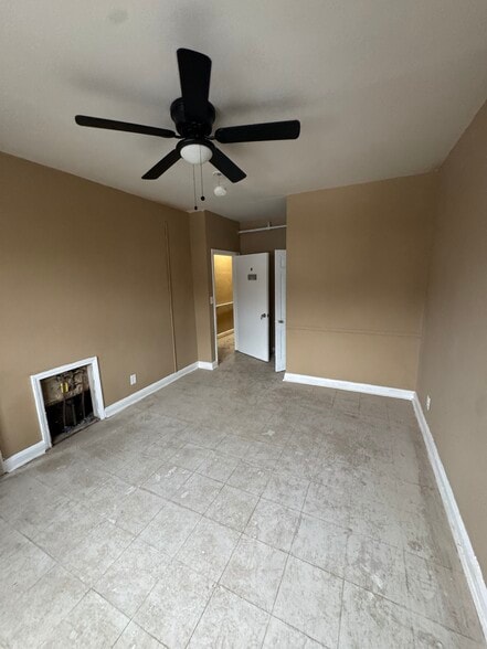 More Photos Of 2449 Shirley Ave, Baltimore Flex For Sale