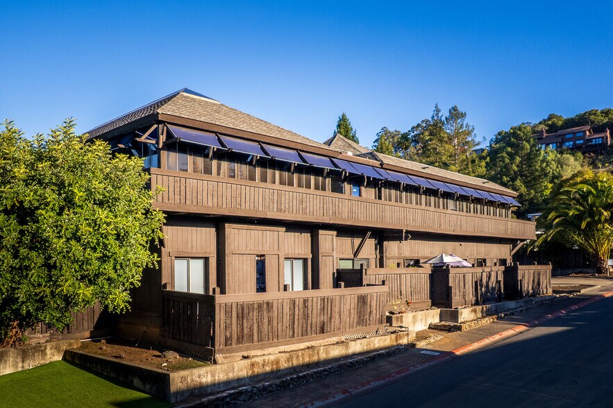 More Photos Of 1036 Sir Francis Drake Blvd, Kentfield Office For Lease