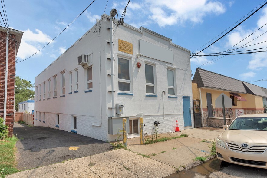More Photos Of 322 Belleville Tpke, North Arlington Office For Sale