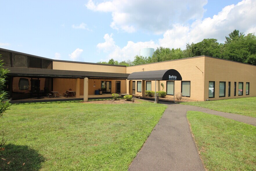 Primary Photo Of 455 Maryland Dr, Fort Washington Light Manufacturing For Sale