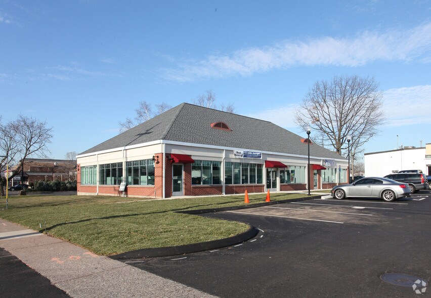 Primary Photo Of 119 Hebron Ave, Glastonbury Freestanding For Lease
