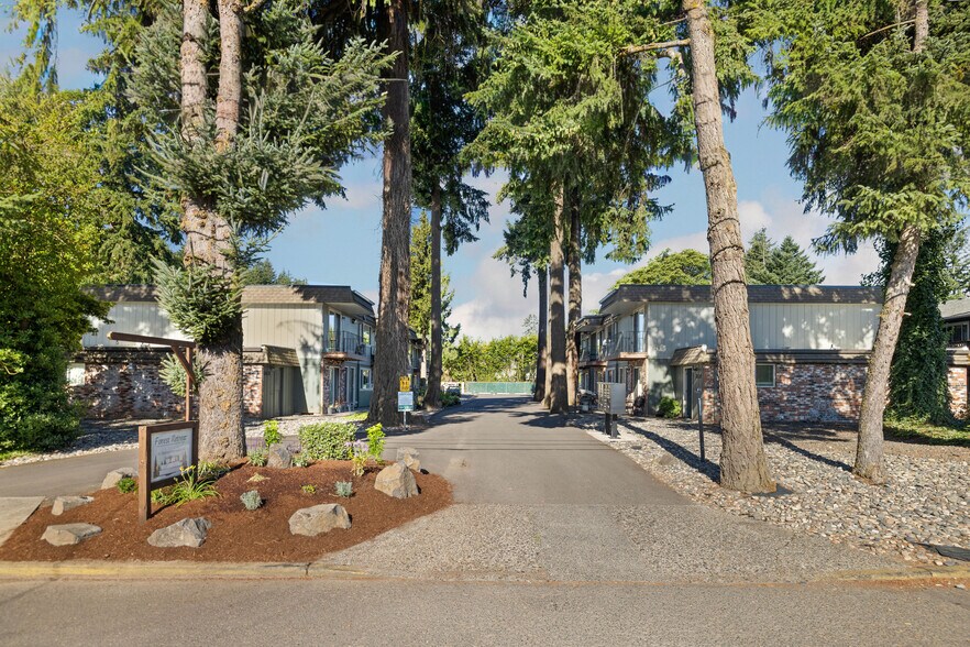 More Photos Of 2615-2631 SE 111th Ave, Portland Apartments For Sale