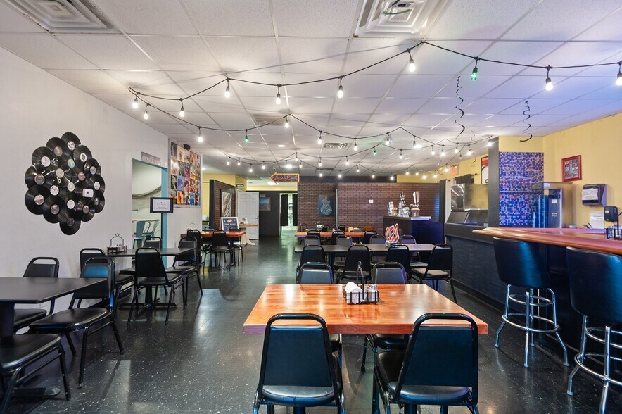 More Photos Of 102 Berry St, Hertford Restaurant For Sale