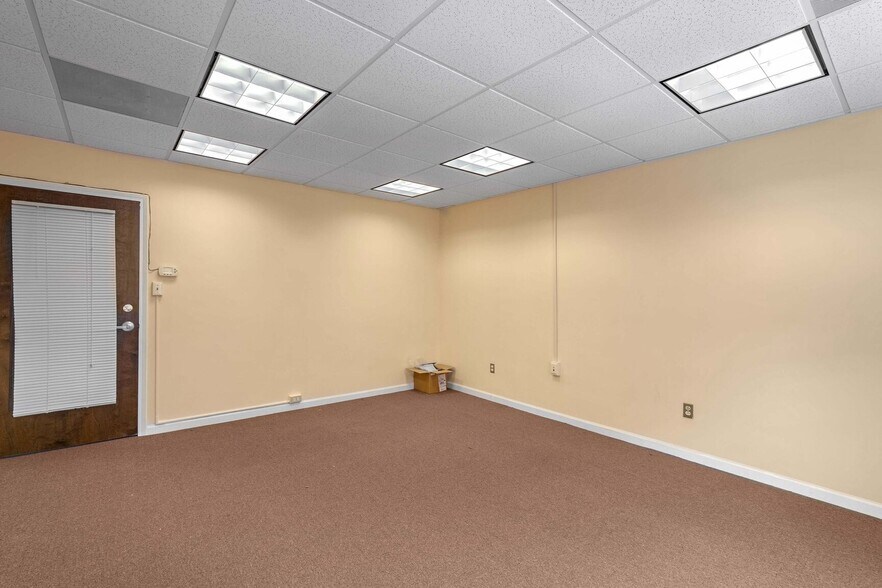 More Photos Of 1420 Prince St, Alexandria Office For Lease