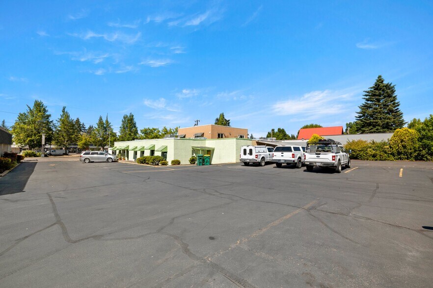 More Photos Of 2318 Pacific Ave, Forest Grove Office For Sale