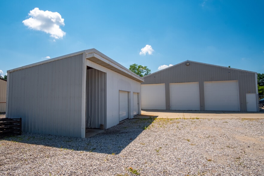 More Photos Of 27425 State Route 7, Marietta Auto Repair For Lease