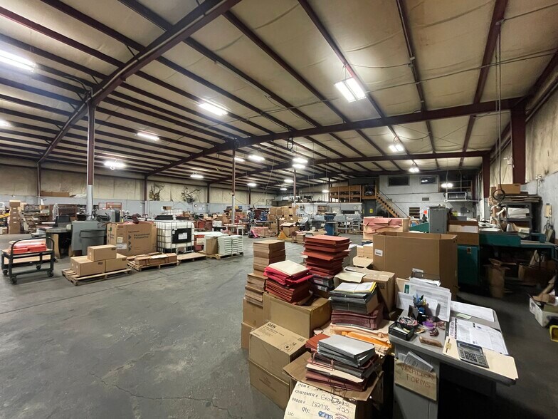 More Photos Of 1100 Chandler St, Montgomery Industrial For Lease
