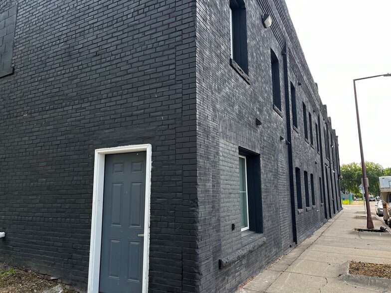 More Photos Of 1179 7th St E, Saint Paul Apartments For Sale