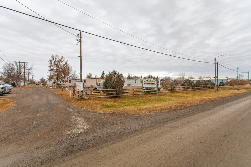 More Photos Of 309 S Minnesota St, Conrad Manufactured Housing Mobile Home Park For Sale
