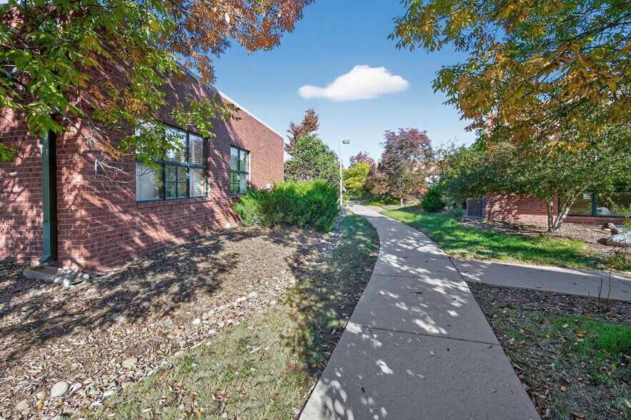 More Photos Of 88 Inverness Cir E, Englewood Office For Sale