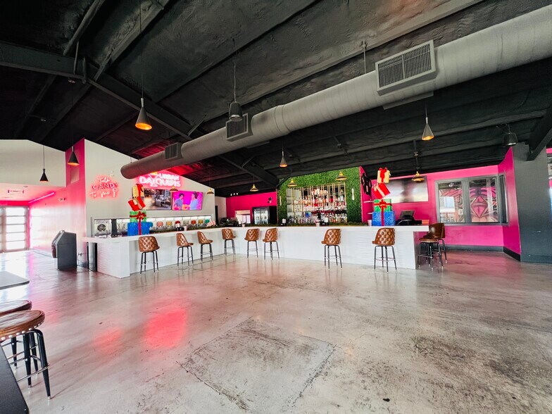 More Photos Of 17497 Airline Hwy, Prairieville General Retail For Sale