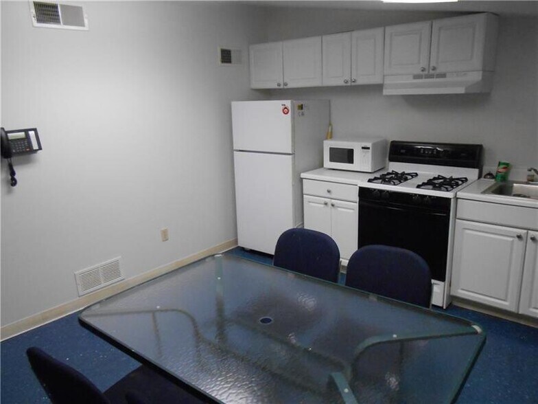 More Photos Of 5081 Old Clairton Rd, Pittsburgh Office For Lease