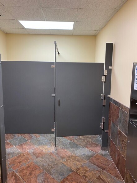More Photos Of 345 N Main St, New City Office For Sale