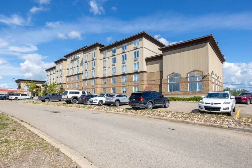 More Photos Of 435 Gregoire Dr, Fort McMurray Hotel For Lease