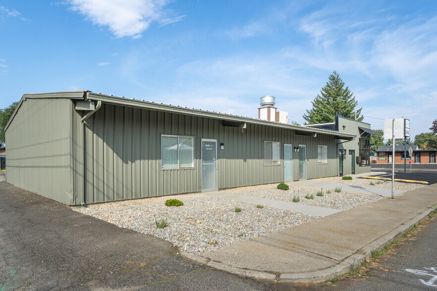 More Photos Of 5503 N Wall St, Spokane Freestanding For Lease