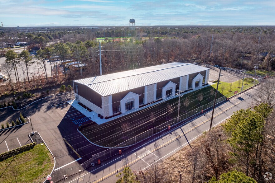 More Photos Of 111 Long Island Ave, Yaphank Industrial For Sale